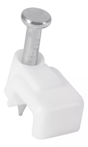 Grapa para cable plana 3 x 6 mm blanca con 20pz Vianti