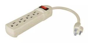 Multicontacto con cable 50cm 04 contactos con indicador Aksi