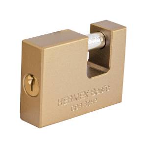[22517] Candado Metalico 80Mm Llave Tradicional Antipalanca Arena Hermex