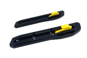 [STHT81433-840] Navaja (Cutter) Con Cuerpo De Plastico Con 2Pz 9Mm Y 18Mm Stanley
