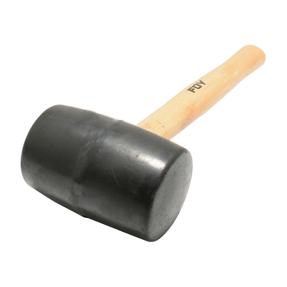 Mazo con cabeza de hule negro con mango de madera 13", 24 oz Foy